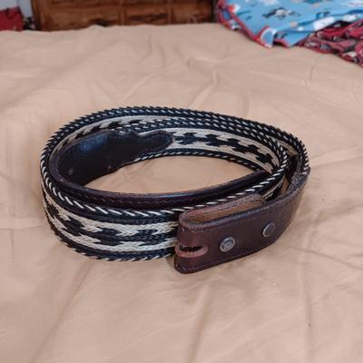MEN'S UNDERWEAR, 3 BELTS AND SHOULDER PACK