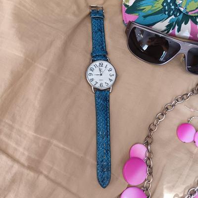 MURANO AND ANOTHER SUNGLASSES, 2 WATCHES AND NECKLACE/EARRING SET