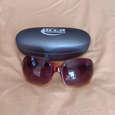 MURANO AND ANOTHER SUNGLASSES, 2 WATCHES AND NECKLACE/EARRING SET