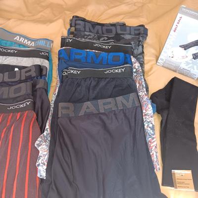 MEN'S UNDERWEAR (38), SOCKS AND GOLF BALL MONOGRAMMER