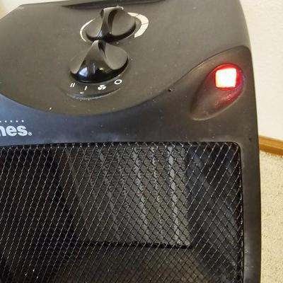 Small Holmes electric heater and a small Windmere electric fan