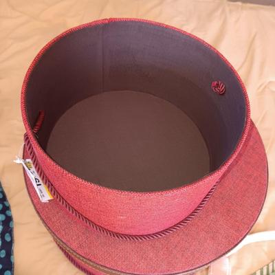 CHICO'S TOTE BAGS, HAT BOXES AND CLOTH BAG