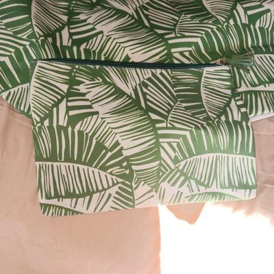 CHICO'S TOTE BAGS, HAT BOXES AND CLOTH BAG