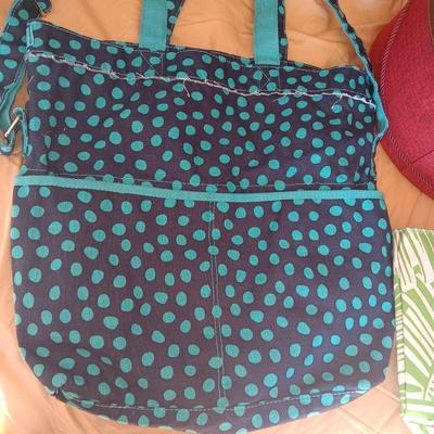 CHICO'S TOTE BAGS, HAT BOXES AND CLOTH BAG