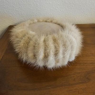 Three vintage women's hats - Doris - TinaLuxe - Coralie Made in Italy