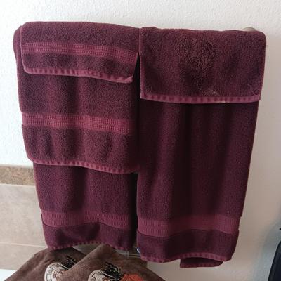 BATH TOWELS