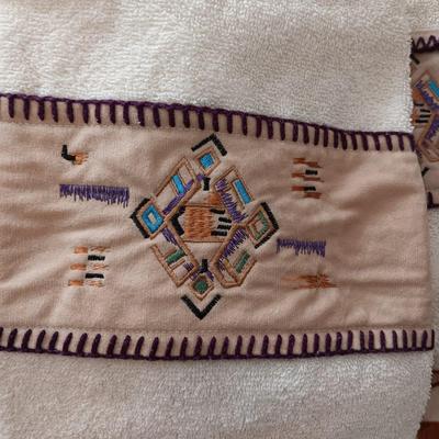 SETS OF BATH TOWELS PLUS EXTRA WASHCLOTHS