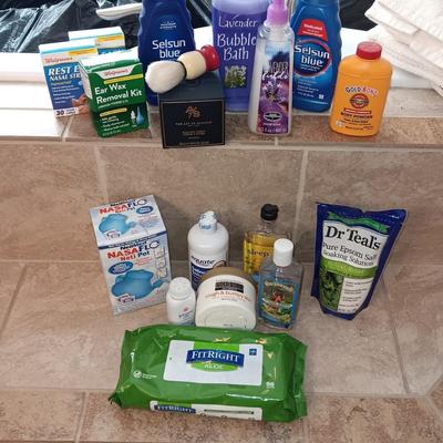VARIETY OF TOILETRIES