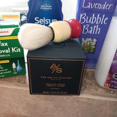 VARIETY OF TOILETRIES