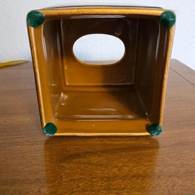 Beautiful lamp with like-themed household decor