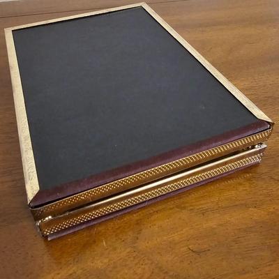 Beautiful lamp with like-themed household decor