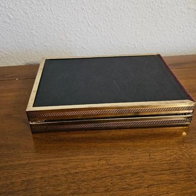 Beautiful lamp with like-themed household decor