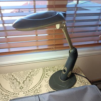 DESK LAMP, SOFT AND HARD SIDED BRIEFCASES PLUS CARAVELLE TRAVEL CLOCK