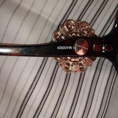 STEVE MADDEN SUNGLASSES, TOTE BAGS, SCARVES AND ORGANIZING BOXES