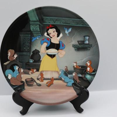 Walt Disney "Snow White" KNOWLES - Set of 12 Collector Plates with Certificates