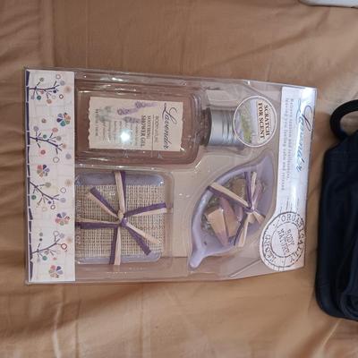 2 GIFT SETS TO PAMPER YOURSELF, BLOOD PRESSURE MONITOR AND 3 DRAWER ORGANIZER