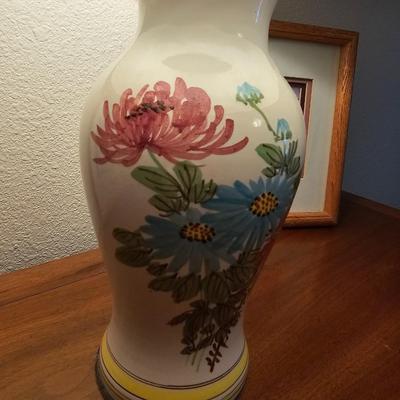 Two framed hummingbird wall art with porcelain-base Lamp hand painted bird