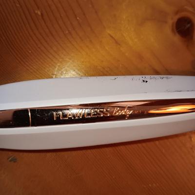 VICTORIA JACKSON MAKEUP TO GO, VERA WANG AND ESTEE LAUDER COLOGNE, ELECTRIC RAZOR AND MORE