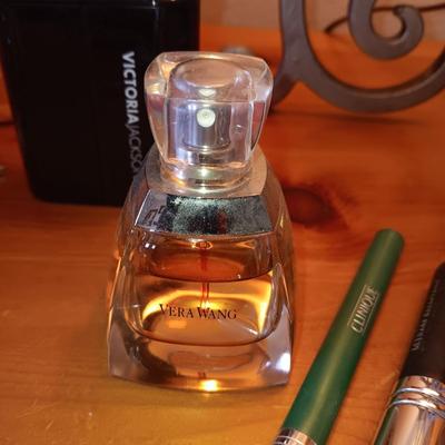 VICTORIA JACKSON MAKEUP TO GO, VERA WANG AND ESTEE LAUDER COLOGNE, ELECTRIC RAZOR AND MORE