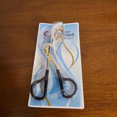 Conair make-up mirror with lights - two Conair curling irons - brand new eye lash curler and more