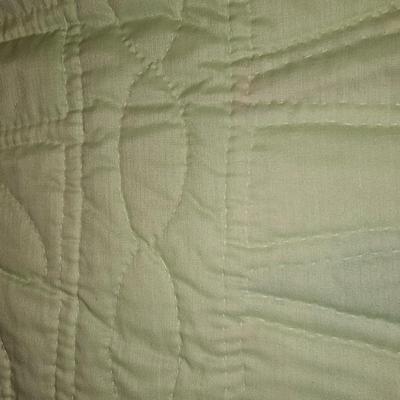 Beautiful vintage Handmade Quilt