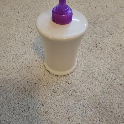 Bathroom accessories - Trash can - Holmes Humidifier - soap dispenser and more