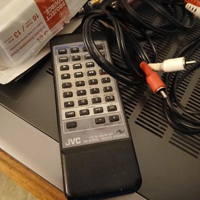 Vintage JVC FM/AM Computer controlled Receiver with Bose Speakers and subwoofer