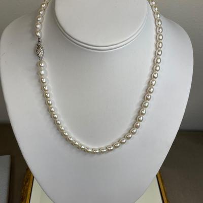 Genuine Pearl necklace