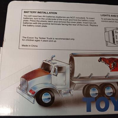 EXXON TOY TANKER TRUCK LIGHTS AND SOUND!