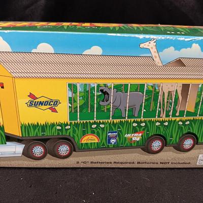 NEW SAFARI SHUTTLE TOY WITH LIGHTS AND SOUNDS
