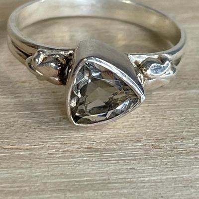 Silver and gemstone ring 8