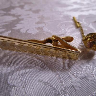1 Black Hills Gold tie tack & 1 tie clasp