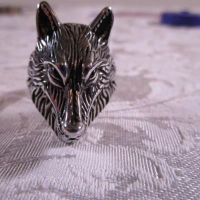 1 Wolf ring, 1 tungsten ring with blue stripe