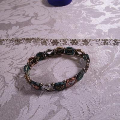 2 women's metal bracelets