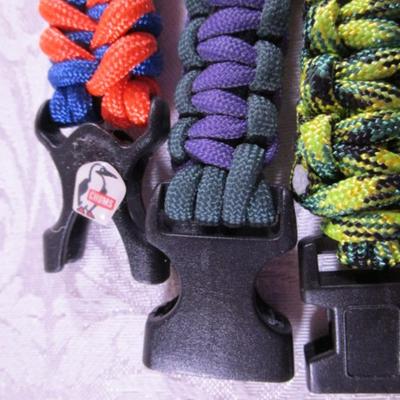 3 paracord survival bracelets