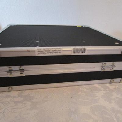 CD/DVD suitcase, with 15 pages of 8 sleeves