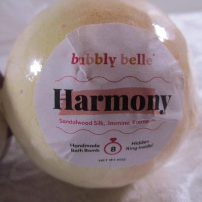 2 Bath bombs