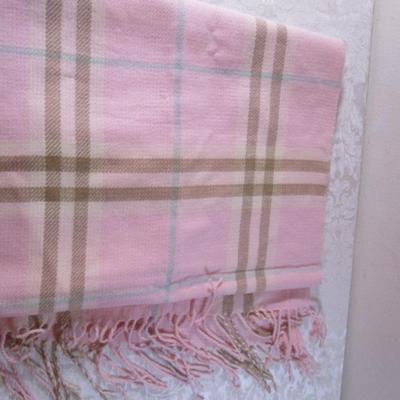 Scarf with pockets, etc.