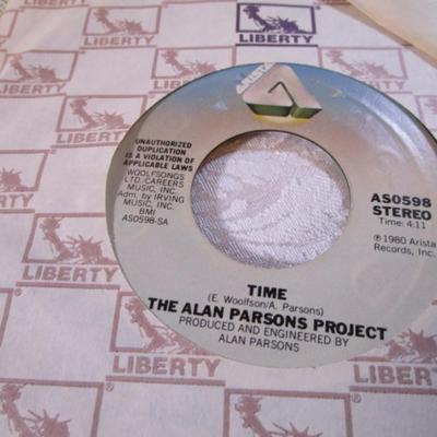 7 Vintage 45 rpm records