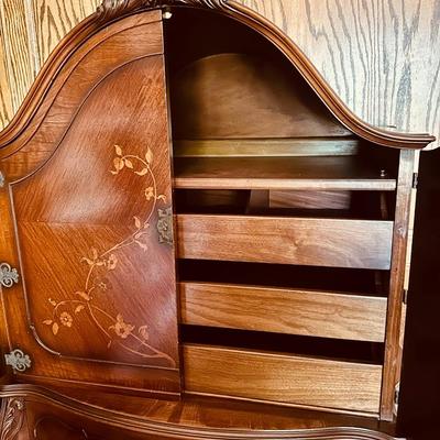 ORNATE FRENCH CABINET