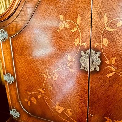 ORNATE FRENCH CABINET