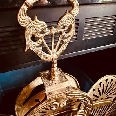 BRASS FAN FIRESCREEN