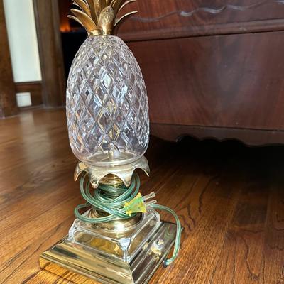 PAIR CRYSTAL HOSPITALITY LAMPS PINEAPPLE