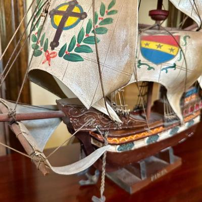 WOOD MODEL SAILING SHIP PINTA