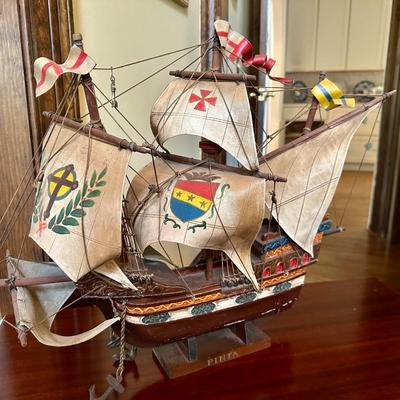 WOOD MODEL SAILING SHIP PINTA