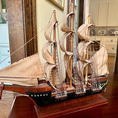WOOD MODEL SAILING SHIP