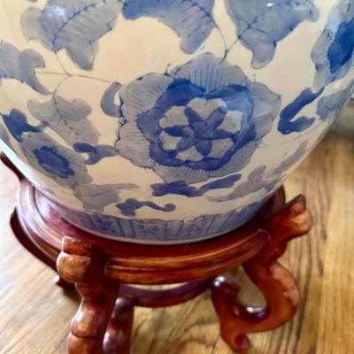 BLUE WHITE FISHBOWL PLANTER ON STAND