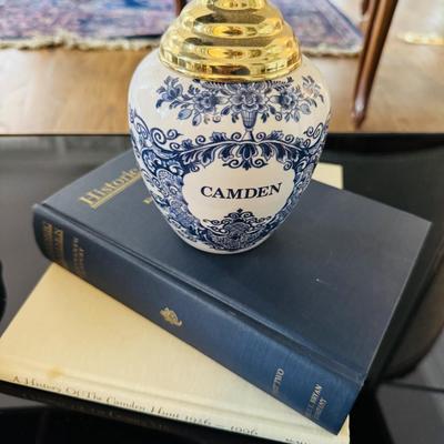 DELFT CAMDEN TOBACCO JAR & BOOKS LOT