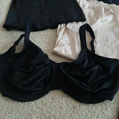 Women's skirt slips size M & L - with two bras