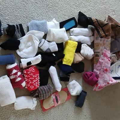 Assortment of nice women's socks - a few compression - some brand new